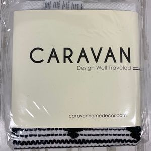 NWT Caravan Diamond Woven Rug Boho B&W 34”x21”